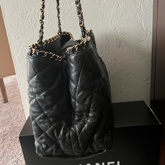 Chanel Gold Hardware Black Calfskin Leather Tote - Picture 12 of 16
